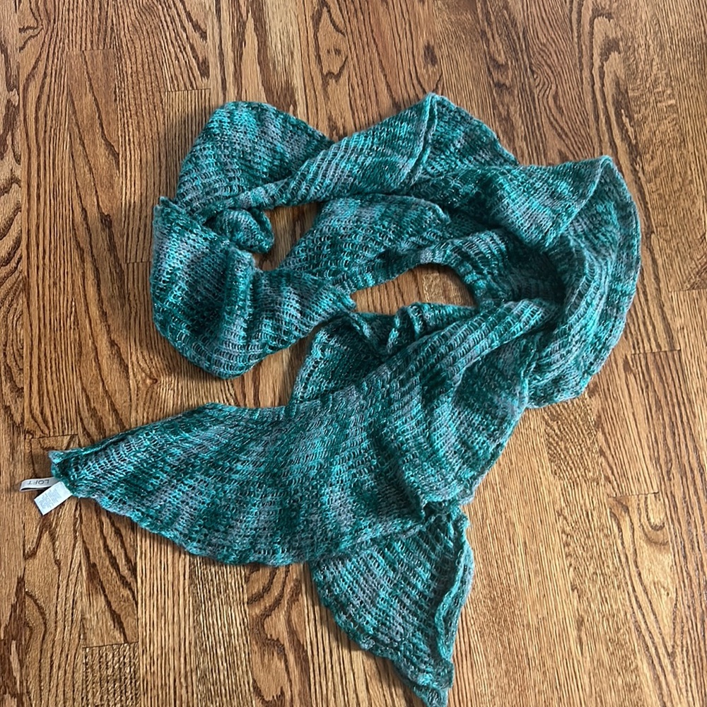 LOFT Ruffle Scarf